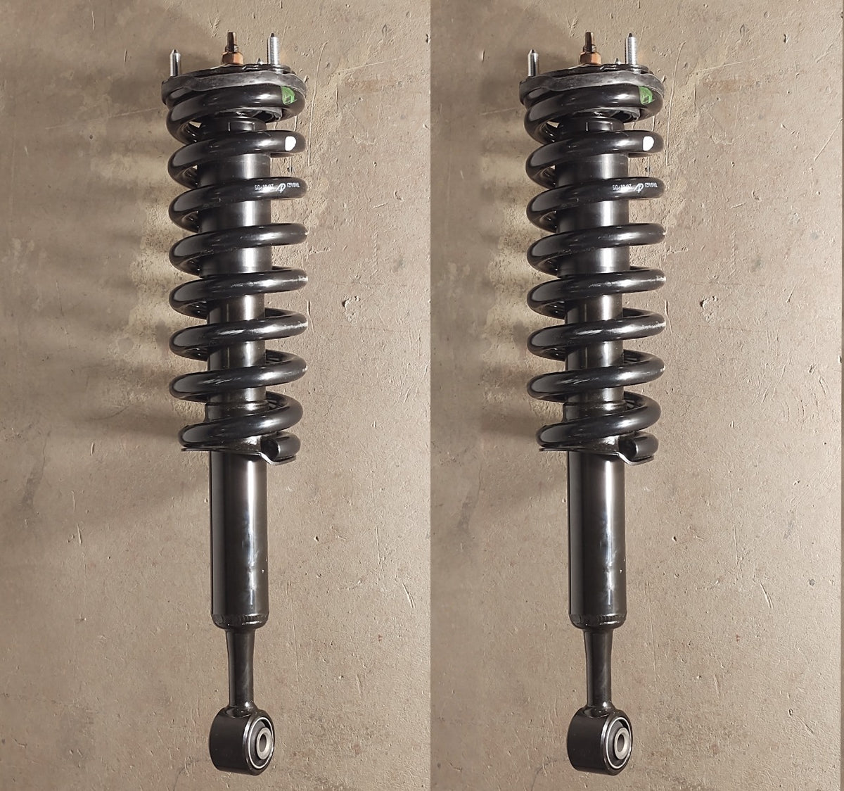 AMORTIGUADORES DELANTEROS (CON ESPIRAL Y CAZOLETA) Marca: GREAT WALL Modelo: POER 2.0